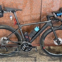 ロードバイク キャニオン ultimate cf sl 7.0 disc