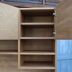 unico(ウニコ)の木の表情を生かしたカジュアルな印象のシリーズADDAY(アディ)のキッチンボードです♪可動棚は使い勝手もよく、お手入れもしやすいステンレス天板が魅力の食器棚/レンジボード！DD331