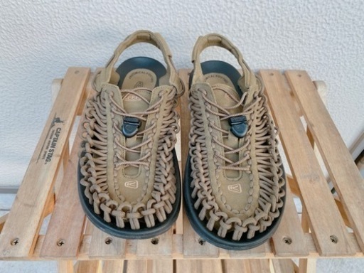 【美品】26.５KEENキーン　UNEEKユニーク　サンダル　スニーカー