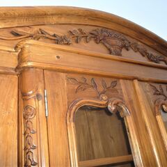 🔴手渡し山口県中心部●直接配達●ヤマト家財便●レトロ・アンティーク・カントリー調の食器棚●上下分割