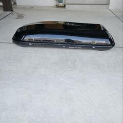 車のルーフボックス