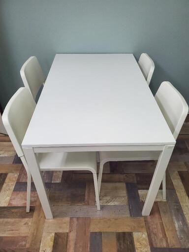 IKEA　4人用テーブル+椅子4脚　白