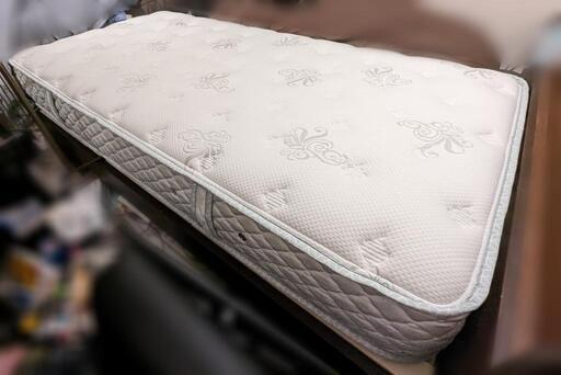 日本ベッドのシングルマットレス【ほぼ新品・傷や汚れなし】
