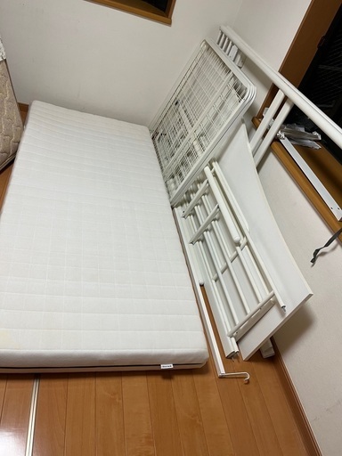 IKEAのロフトベッド