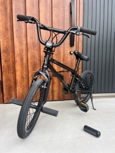 ARESBIKES BMX 20インチ カーキ引取り限定