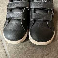 adidas子供靴