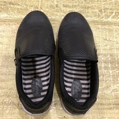 【最終値下げ】workmanの靴　黒 22.5 