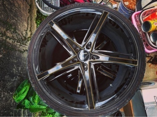 大迫力‼️ LUXALES製 20インチアルミホイール＆タイヤ×4本セットの通販 