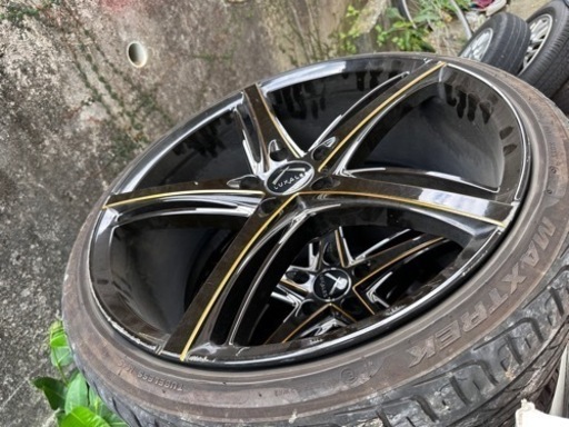 大迫力‼️ LUXALES製 20インチアルミホイール＆タイヤ×4本セットの通販 