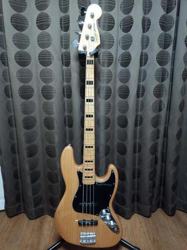 squier jazz bass スクワイヤー　ベース
