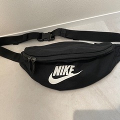 NIKE ウエストポーチ　ボディバッグ