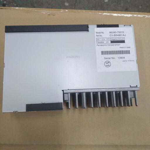 トヨタ sai azk10 オーディオ アンプ