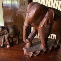象の置き物3体（木製と籘製品）