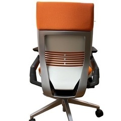 【未使用品】Steelcase スチールケース Gesture ジェスチャー ラップバック　オフィスチェア 椅子 オレンジ