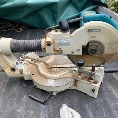 makita/マキタ３０５mm １２型スライドマルノコ　　LS1211