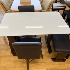 R619 天然木ダイニング5点セット、白アンティーク調 幅135cm Used