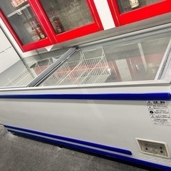 大型冷凍ショーケース
