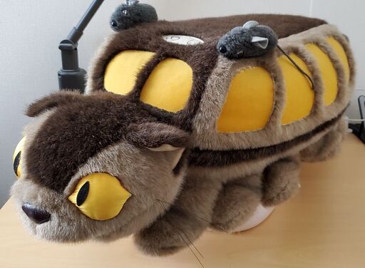となりのトトロ　ネコバス　特大サイズぬいぐるみ