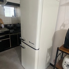 アイリスオーヤマ冷蔵庫（カラーホワイト）