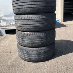 JM１６✨タイヤ安く譲ります✨２１５/４０R１８　中古タイヤ４本...