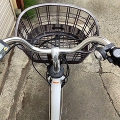 46 ヤマハ最新機種電動アシスト自転車pas wity ホワイトアルミボディー