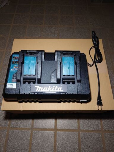 マキタ　makita 充電器　RD18RD　純正 未使用　急速充電器　充電機　2口　同時充電