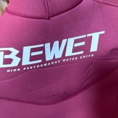 レディース　ウェットスーツ
