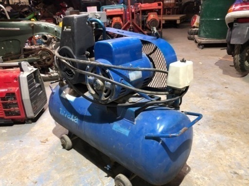イワタ  コンプレッサー  100V(商談中)