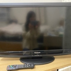 液晶テレビ　Panasonic 32型