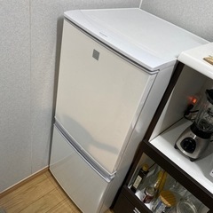 冷蔵庫　SHARP SJ14E7KW