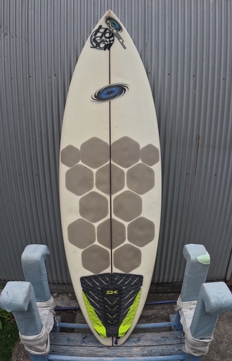 ショートボード5'6”