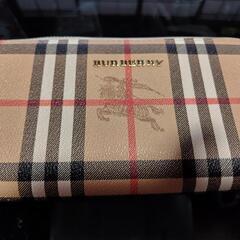 訳あり!!BURBERRYラウンドファスナー長財布