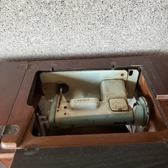 シンガー　足踏み式アンティークミシン