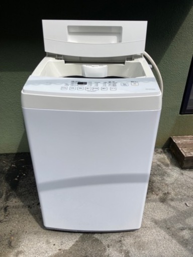 アイリスオオヤマ製　８Kg 大容量全自動洗濯機