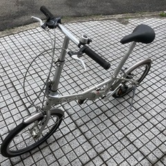 20インチ折りたたみ】アルミフレーム 6段変速 輪行袋付 グリップ