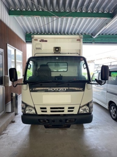 キッチンカー　ベース車両