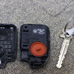 未使用保管品　初期化可能　200系ハイエース レジアス 　トヨタ純正スマートキー 　007－AB0065　3ボタン　片側スライド
