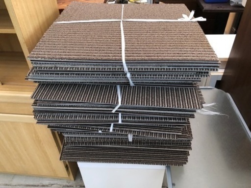 50cm×50cmのカーペットマット 30〜40枚くらい バラ売り不可