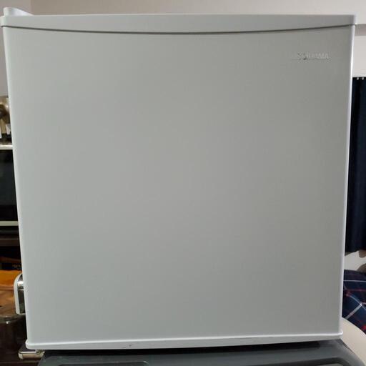 [美品][早い者勝ち]アイリスオーヤマ 冷蔵庫 45L 1ドア 小型 左開き 幅47.2cm ホワイト IRSD-5AL-W 2020年製