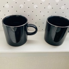 黒いカップ
