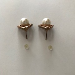 ピアス