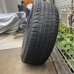新車剥がし タイヤ4本 ミシュラン 265/60R15