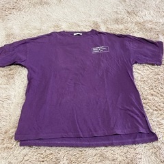 紫Tシャツ