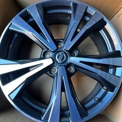 エクストレイルt32純正18インチホイール