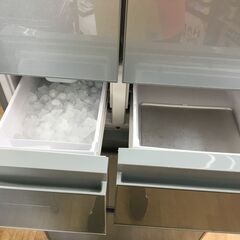 日立 R-F570EM 冷蔵庫 17年製 棚割れ有 中古品 555L【ハンズクラフト宜