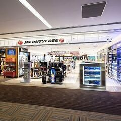 羽田空港での化粧品販売通訳及び付随業務　時給1500円 女性活躍中！