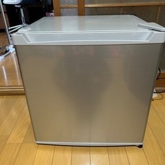 小型冷蔵庫「冷凍付」46L(44✖️47✖️49)