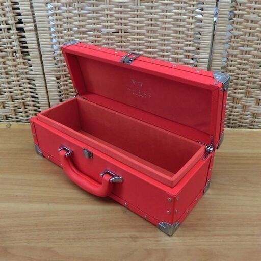 エンジェル ヴィンテージ 2005年 レッド 正規品 シャンパン 箱 ケース付き エンジェル ヴィンテージ 2005年 レッド 正規品 シャンパン 箱 ケース