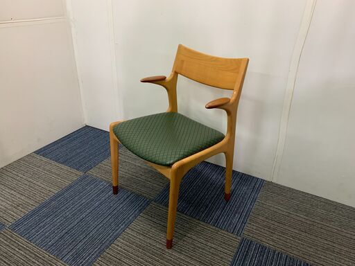 (230427)　フィンガーマークス　木製　チェア　椅子　①