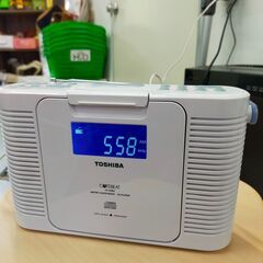 TOSHIBA　防水CDクロックラジオ　NO708